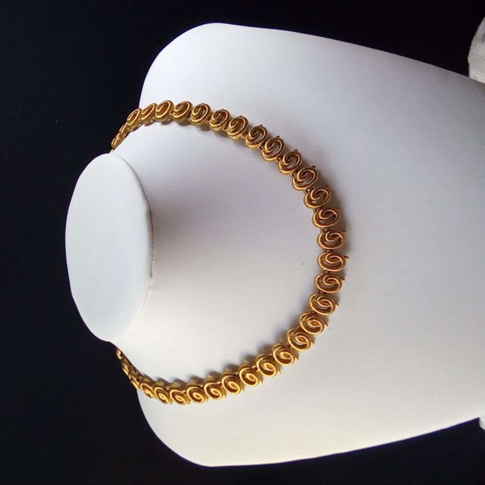 Vintage Monet Geometric Circle Pattern Necklace I… - image 4